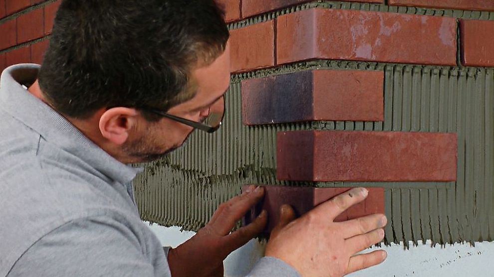 Sto lance un site web sur les briquettes StoBrick