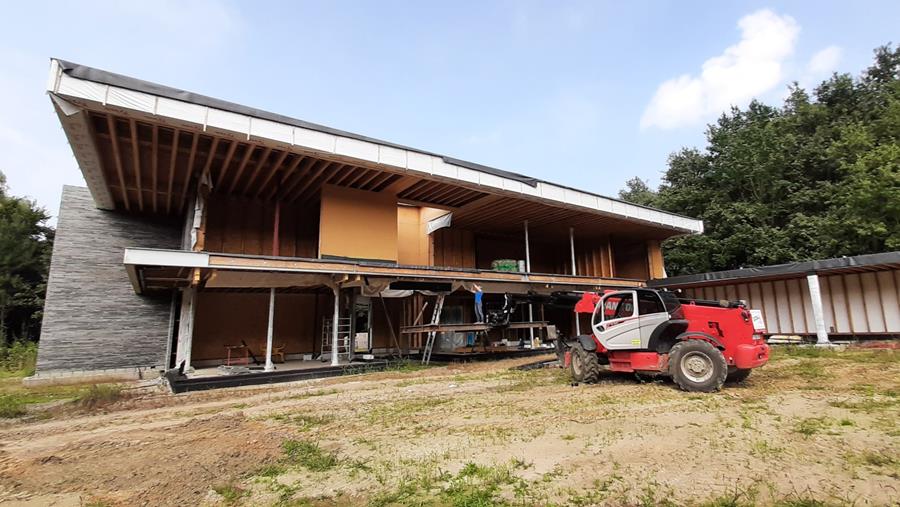 VDK Design laat zwevende hoeken en overspanningen domineren