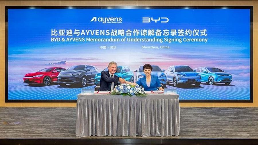 Ayvens en BYD ondertekenen een wereldwijde intentieverklaring