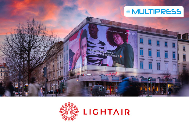 Sign- en grootformaatbedrijf LightAir ontvangt Go Live Award