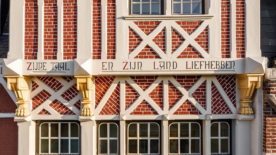 Gentse gevel uit 1895 in ere hersteld