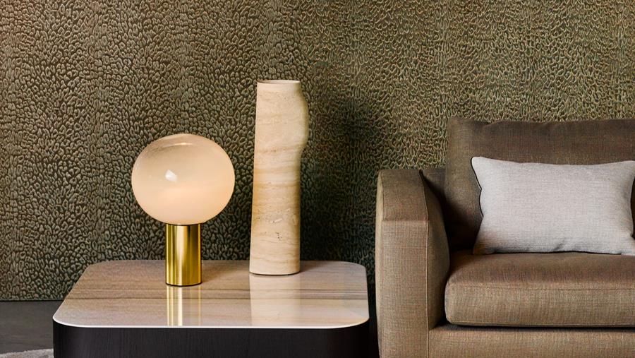 Fabrikanten van wandbekleding stellen hun nieuwste collecties voor